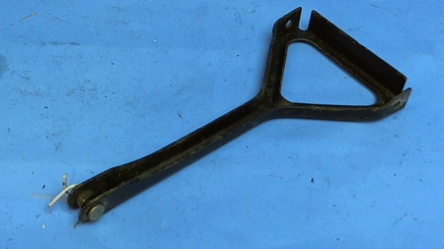0411564 Cessna - LINK-DUAL BRAKES